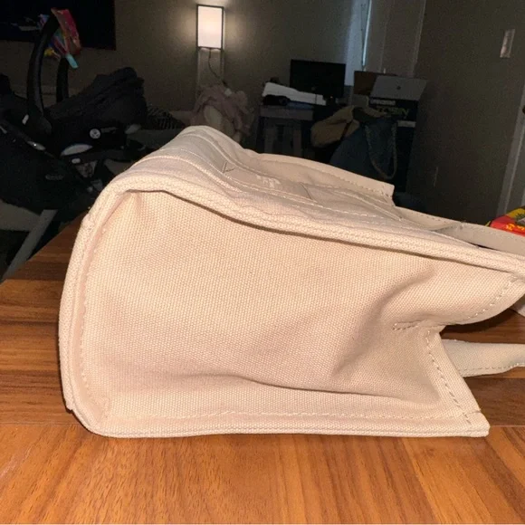 Marc Jacobs Light Tan Tote Bag with Black Strap - Picture 6 of 7